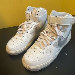 Nike AF1 high tops Youth 5.5 Women’s 7